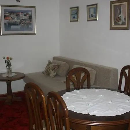 Lägenhet Spacious And Close To The City Center Split